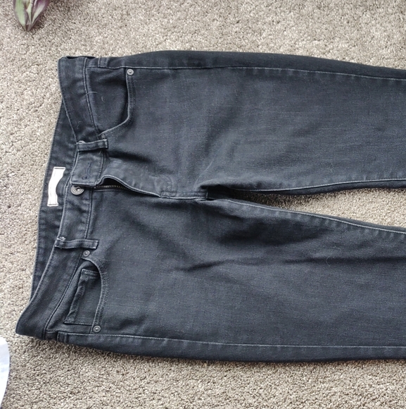 Black Uniqlo jeans 28 x 33 in - Picture 4 of 5
